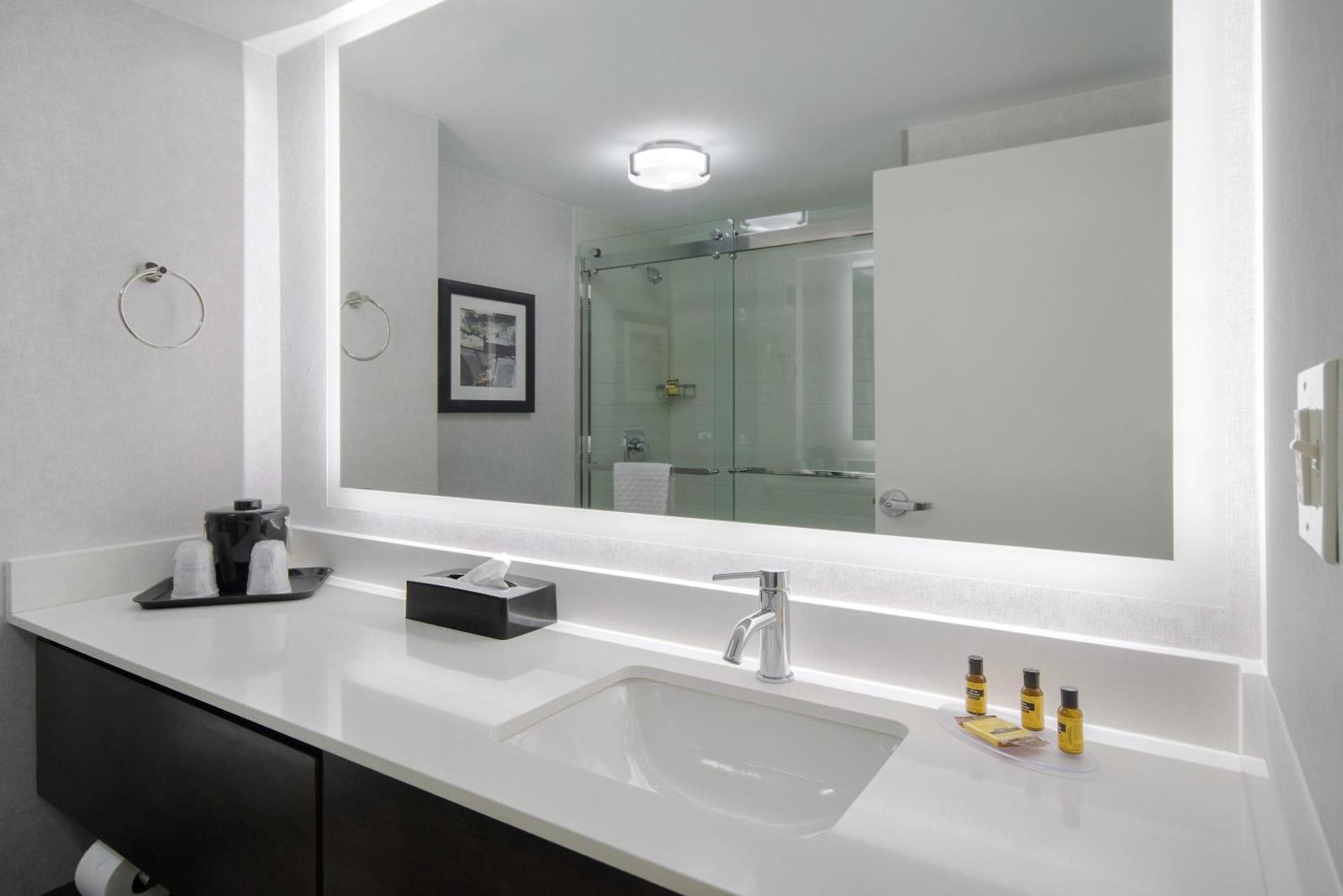 Best Western Plus Meadowlands Secaucus Extérieur photo