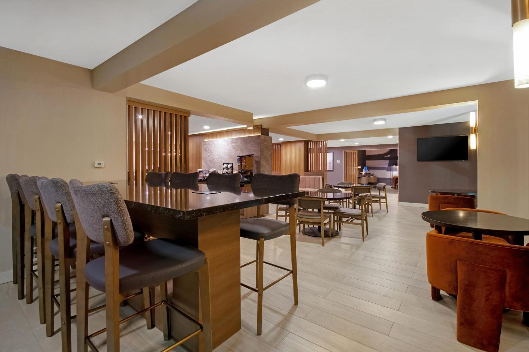 Best Western Plus Meadowlands Secaucus Extérieur photo